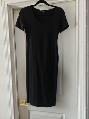 Popular Basics Black Scoop Neck Maxi Dress